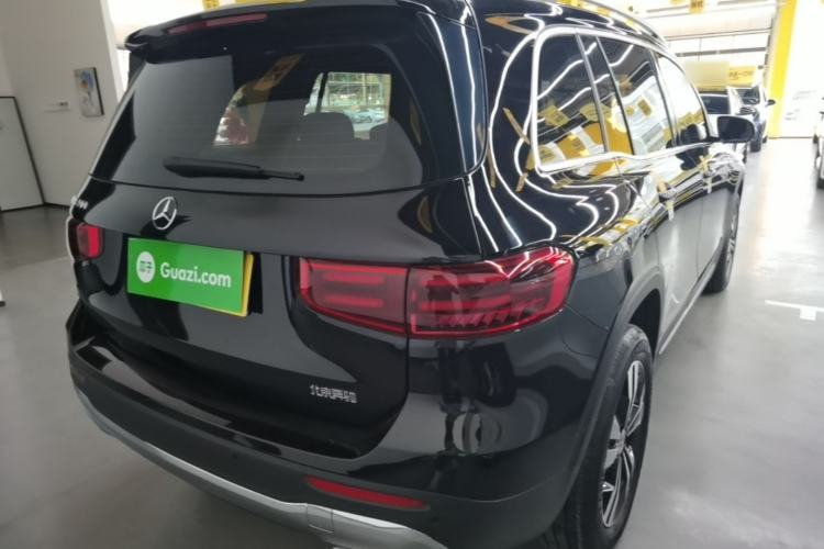Used Mercedes-Benz GLB 2024-Year Restyled GLB 200 Dynamic Edition Rear Right 45 Deg