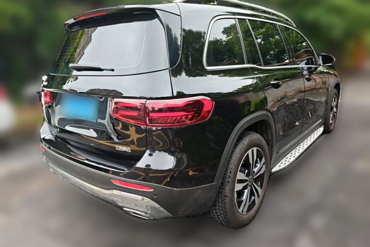 Used Mercedes-Benz GLB 2024-Year Restyled GLB 200 Dynamic Edition Rear Right 45 Deg