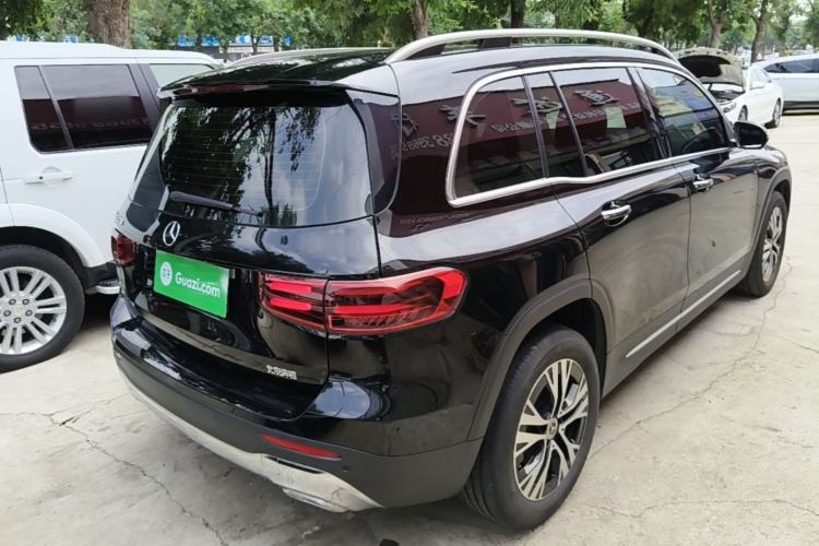 Used Mercedes-Benz GLB 2024 GLB 220 Dynamic Edition Rear Right 45 Deg
