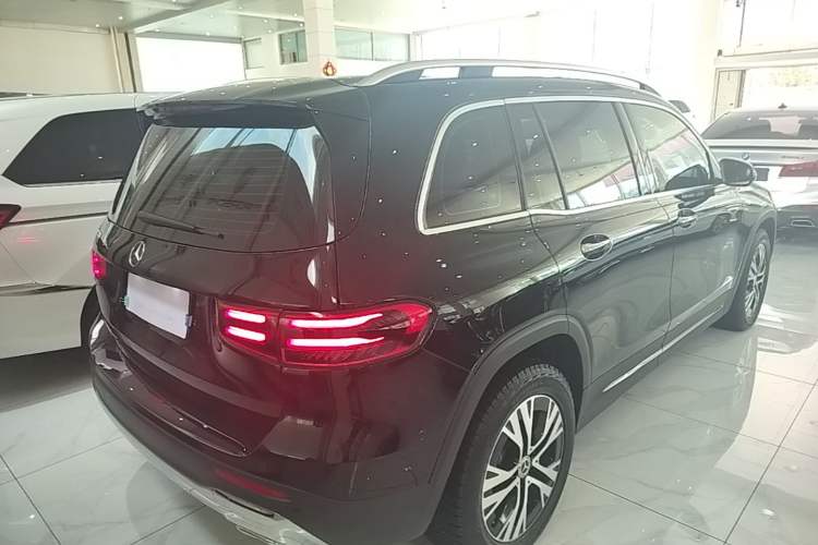 Used Mercedes-Benz GLB 2024 Refresh GLB 220 Dynamic Edition Rear Right 45 Deg