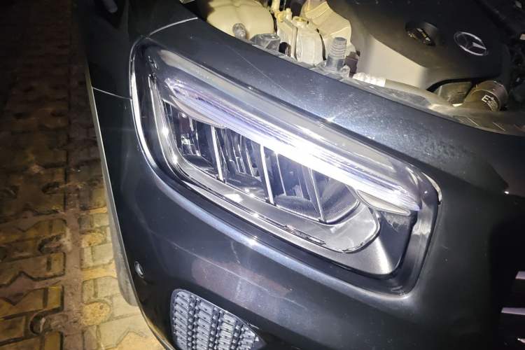 Used Mercedes-Benz GLB 2024 GLB 200 Fashion Model Right Front Headlight