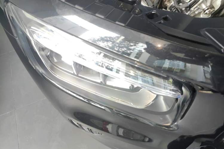 Used Mercedes-Benz GLB 2024 Refresh GLB 220 Fashion Edition Right Front Headlight