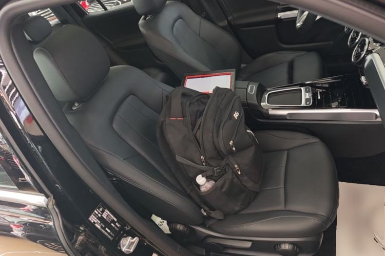 Used Mercedes-Benz GLB 2024 GLB 200 Dynamic Edition Right Front Seat