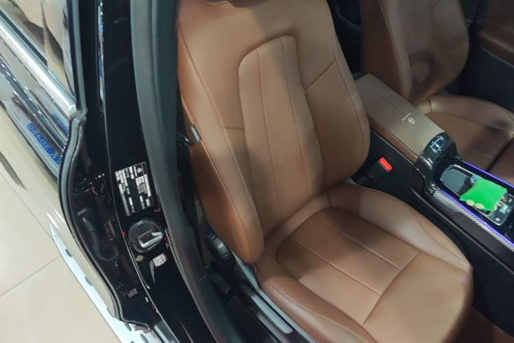 Used Mercedes-Benz GLB 2024 Refresh GLB 220 Dynamic Edition Right Front Seat