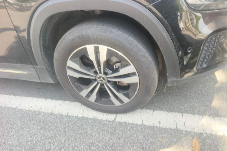Used Mercedes-Benz GLB 2024 GLB 200 Dynamic Edition Right Front Wheel Hub