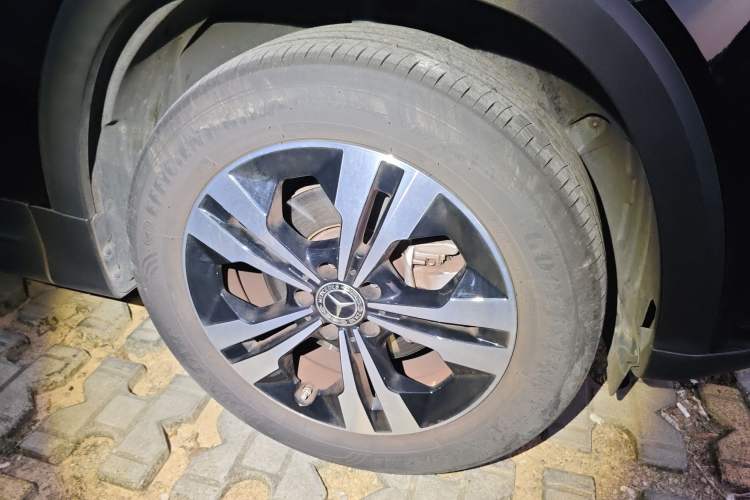 Used Mercedes-Benz GLB 2024 GLB 200 Fashion Model Right Front Wheel Hub
