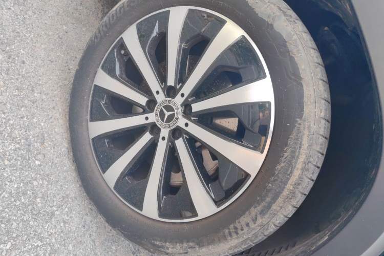 Used Mercedes-Benz GLB 2024 Refresh GLB 220 Fashion Edition Right Front Wheel Hub