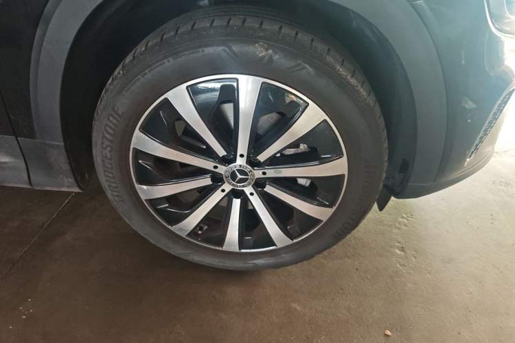 Used Mercedes-Benz GLB 2024 GLB 220 Fashion Model Right Front Wheel Hub
