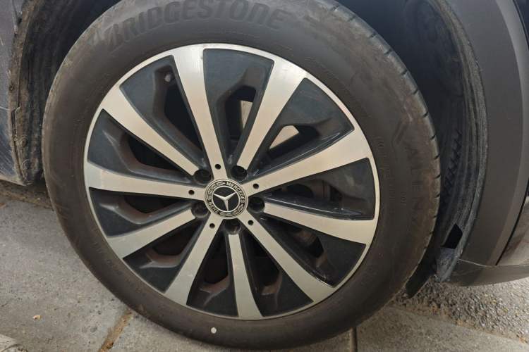 Used Mercedes-Benz GLB 2024 Refresh GLB 220 Fashion Edition Right Front Wheel Hub