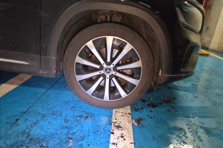 Used Mercedes-Benz GLB 2024 Refresh GLB 220 Fashion Edition Right Front Wheel Hub