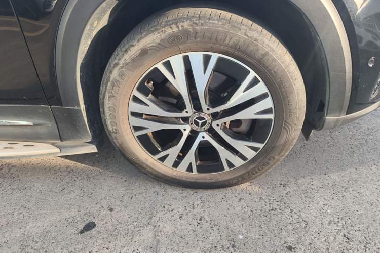 Used Mercedes-Benz GLB 2024 Refresh GLB 220 Dynamic Edition Right Front Wheel Hub