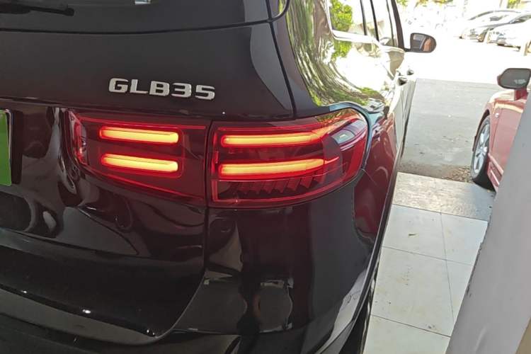 Used Mercedes-Benz GLB 2024 GLB 220 Fashion Model Right Rear Taillight