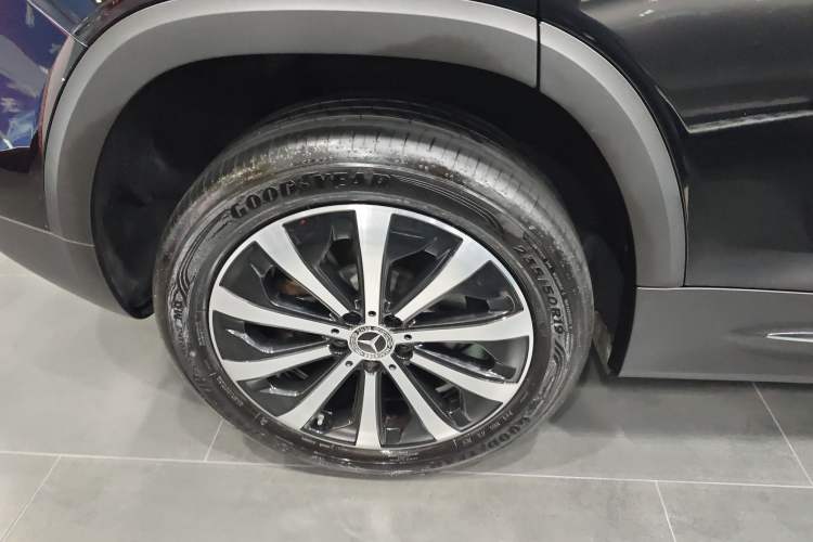 Used Mercedes-Benz GLB 2024 GLB 220 Fashion Model Right Rear Wheel Hub