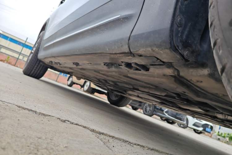 Used Mercedes-Benz GLB 2024-Year Restyled GLB 200 Dynamic Edition Right Side Sill