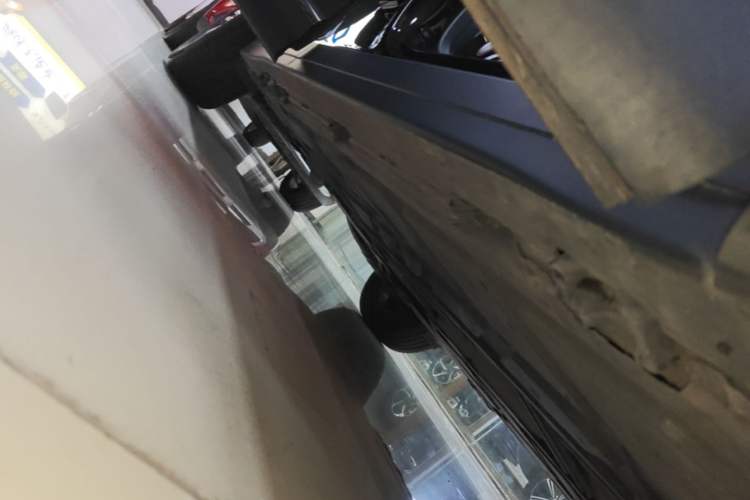 Used Mercedes-Benz GLB 2024 GLB 200 Dynamic Edition Right Side Sill
