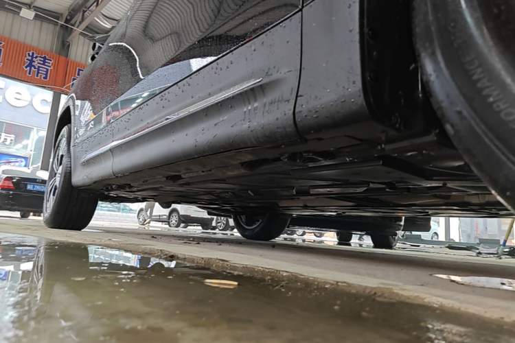 Used Mercedes-Benz GLB 2024 GLB 200 Dynamic Edition Right Side Sill