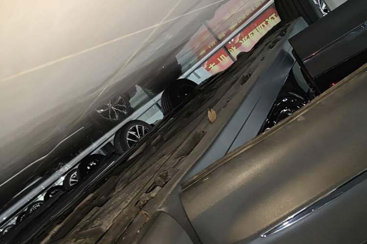 Used Mercedes-Benz GLB 2024 Refresh GLB 220 Fashion Edition Right Side Sill