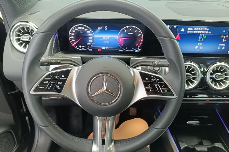 Used Mercedes-Benz GLB 2024 Refresh GLB 220 Dynamic Edition Steering Wheel