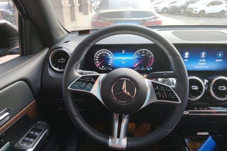 Used Mercedes-Benz GLB 2024 GLB 200 Fashion Model Steering Wheel