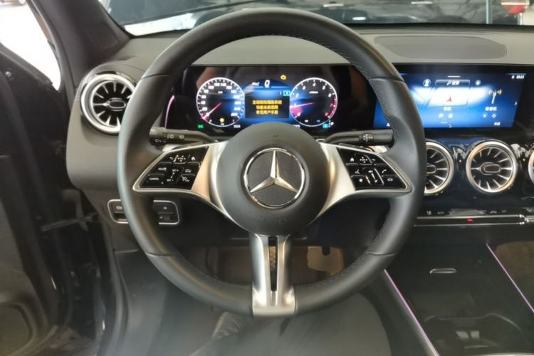 Used Mercedes-Benz GLB 2024 Refresh GLB 220 Fashion Edition Steering Wheel