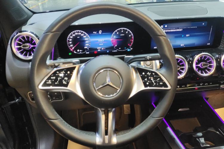Used Mercedes-Benz GLB 2024 GLB 220 Fashion Model Steering Wheel
