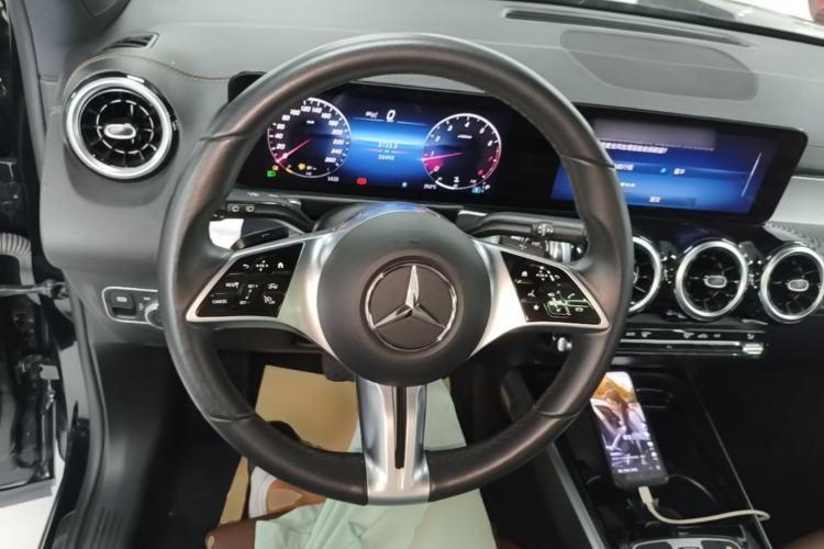 Used Mercedes-Benz GLB 2024 GLB 200 Dynamic Edition Steering Wheel