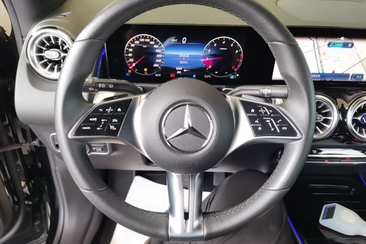 Used Mercedes-Benz GLB 2024 GLB 220 Fashion Model Steering Wheel