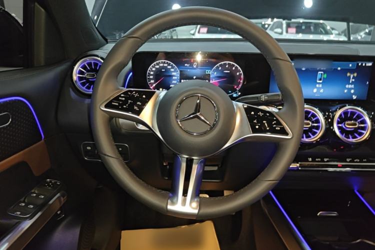 Used Mercedes-Benz GLB 2024 Refresh GLB 220 Fashion Edition Steering Wheel