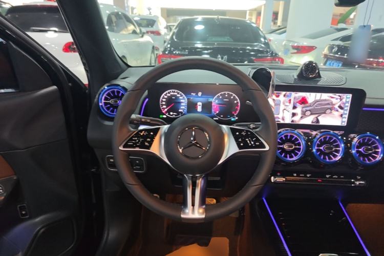 Used Mercedes-Benz GLB 2024 Refresh GLB 220 Dynamic Edition Steering Wheel