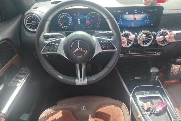 Used Mercedes-Benz GLB 2024 Refresh GLB 220 Dynamic Edition Steering Wheel