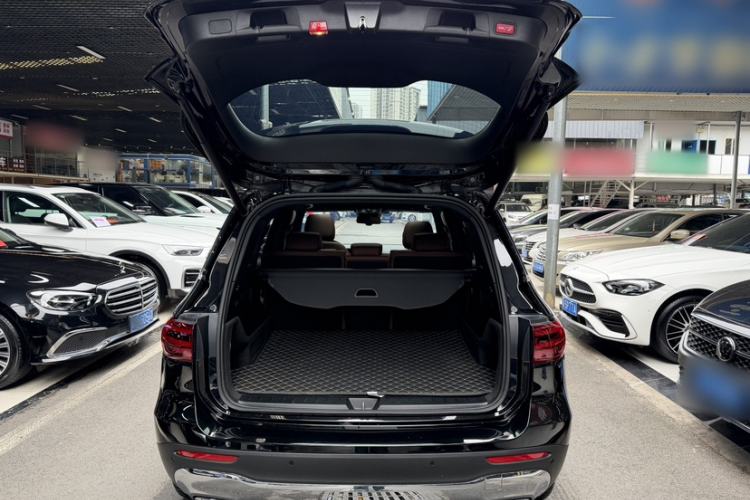 Used Mercedes-Benz GLB 2024 GLB 220 Dynamic Edition Trunk