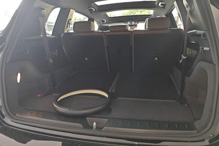 Used Mercedes-Benz GLB 2024 GLB 220 Fashion Model Trunk