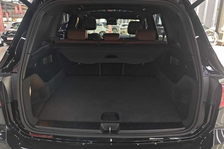 Used Mercedes-Benz GLB 2024 Refresh GLB 220 Dynamic Edition Trunk