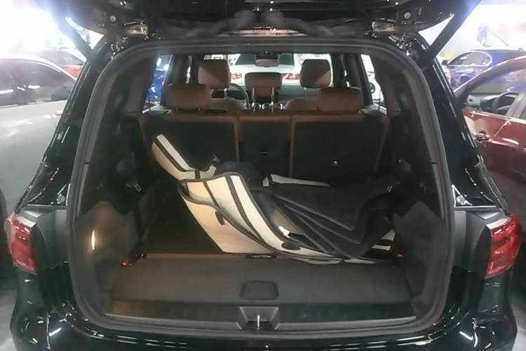 Used Mercedes-Benz GLB 2024 Refresh GLB 220 Fashion Edition Trunk