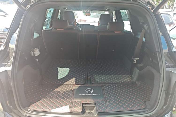 Used Mercedes-Benz GLB 2024 GLB 220 Fashion Model Trunk
