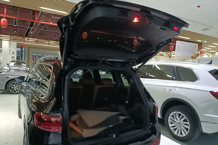 Used Mercedes-Benz GLB 2024 GLB 220 Fashion Model Trunk