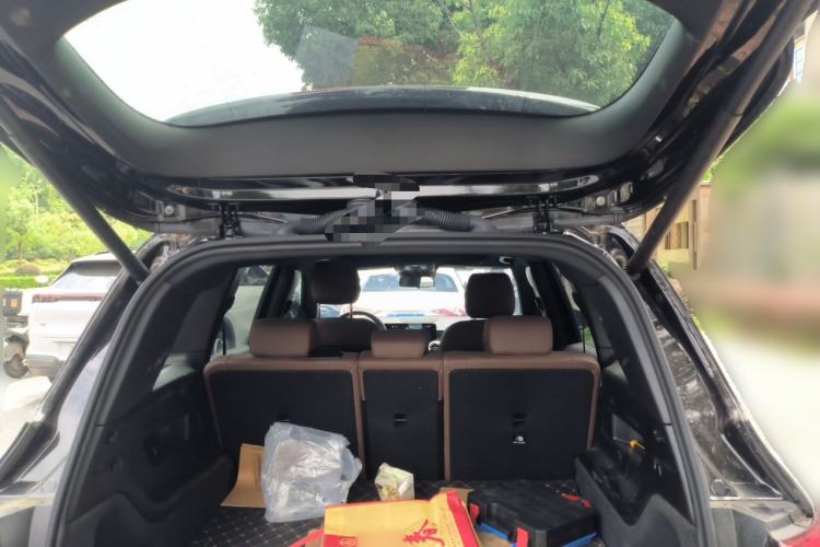 Used Mercedes-Benz GLB 2024 Refresh GLB 220 Dynamic Edition Trunk