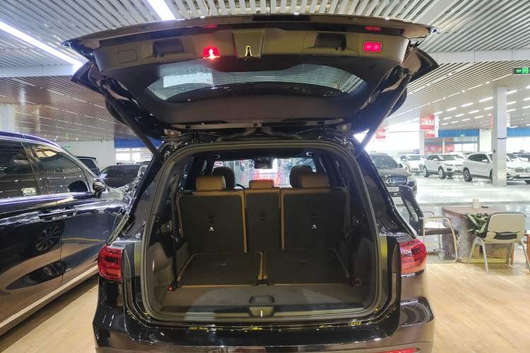 Used Mercedes-Benz GLB 2024 GLB 220 Fashion Model Trunk