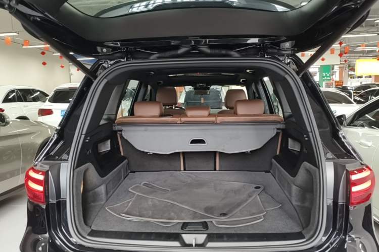 Used Mercedes-Benz GLB 2024 GLB 200 Dynamic Edition Trunk