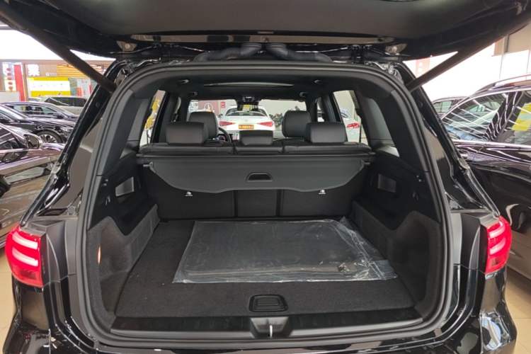 Used Mercedes-Benz GLB 2024 GLB 200 Dynamic Edition Trunk