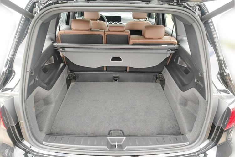 Used Mercedes-Benz GLB 2024-Year Restyled GLB 200 Dynamic Edition Trunk