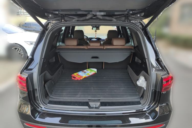 Used Mercedes-Benz GLB 2024 Refresh GLB 220 Dynamic Edition Trunk