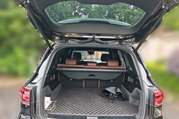 Used Mercedes-Benz GLB 2024-Year Restyled GLB 200 Dynamic Edition Trunk
