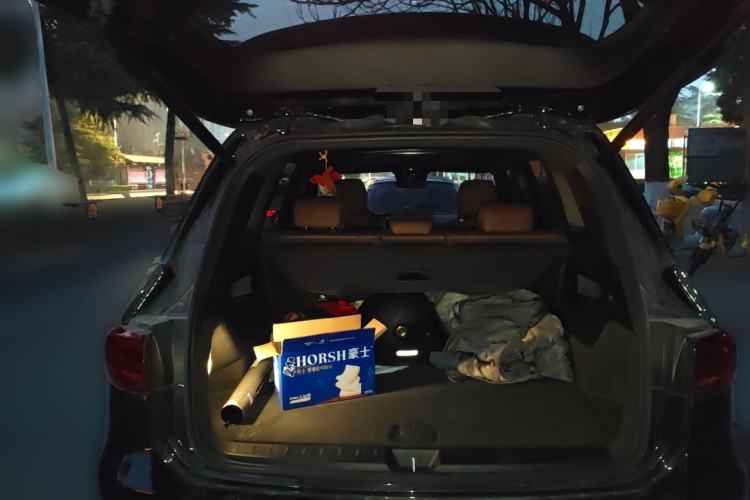 Used Mercedes-Benz GLB 2024 GLB 220 Dynamic Edition Trunk