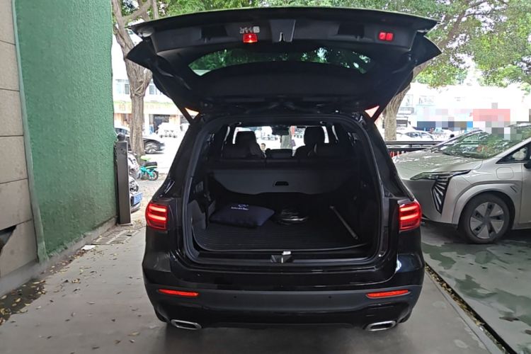 Used Mercedes-Benz GLB 2024 GLB 220 4MATIC Trunk