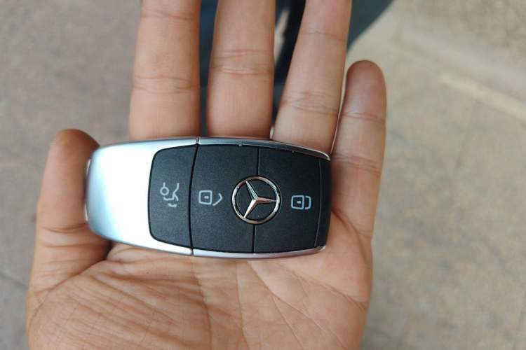 Used Mercedes-Benz GLB 2024 GLB 200 Fashion Model Vehicle Key
