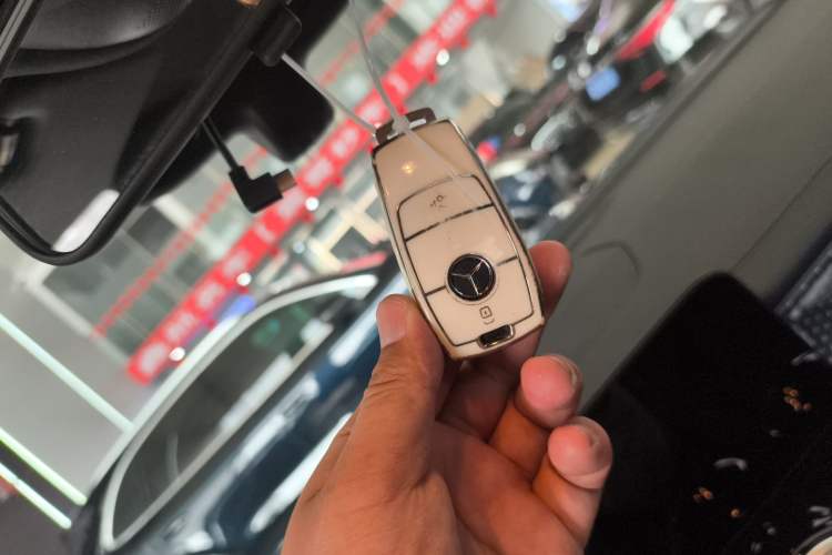 Used Mercedes-Benz GLB 2024 Refresh GLB 220 Fashion Edition Vehicle Key