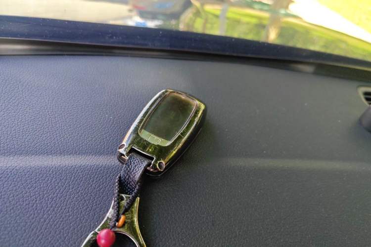 Used Mercedes-Benz GLB 2024 Refresh GLB 220 Fashion Edition Vehicle Key