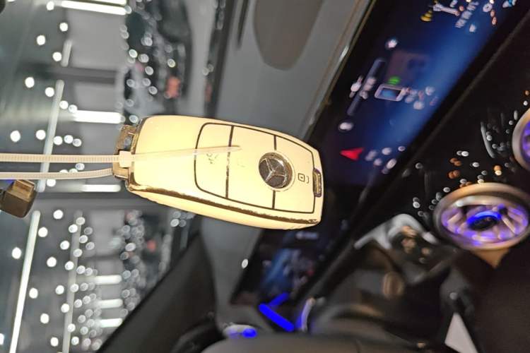 Used Mercedes-Benz GLB 2024 Refresh GLB 220 Fashion Edition Vehicle Key