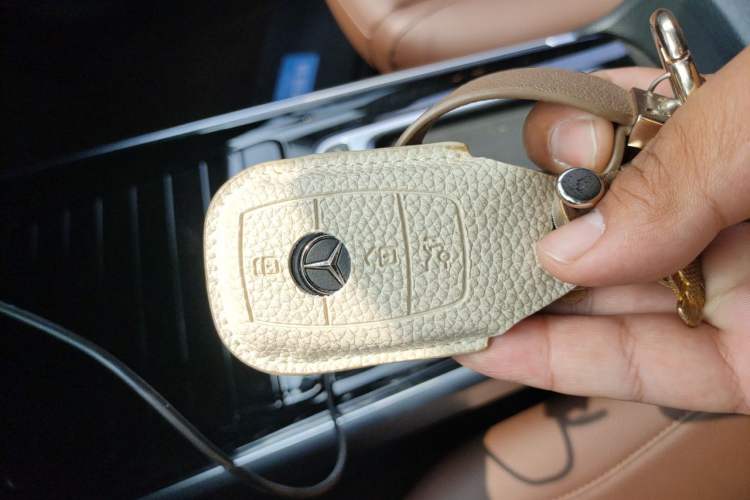 Used Mercedes-Benz GLB 2024-Year Restyled GLB 200 Dynamic Edition Vehicle Key